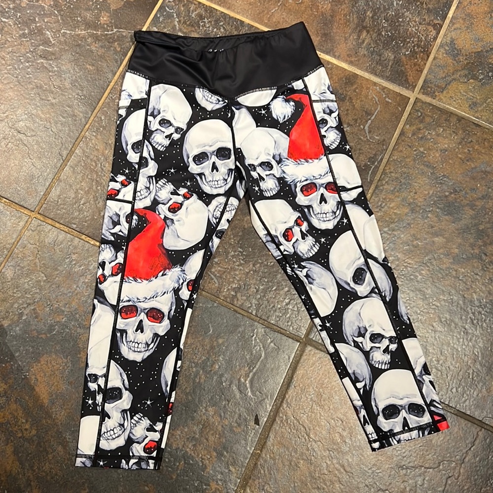 CVG Santa Skull crops. Like new!